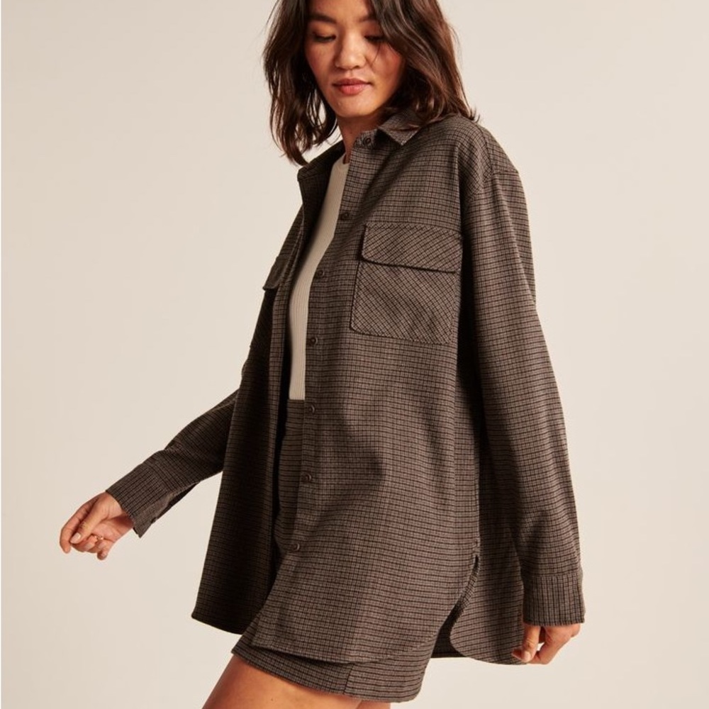Abercrombie & Fitch- Oversized soft flannel brown plaid houndstooth shacket